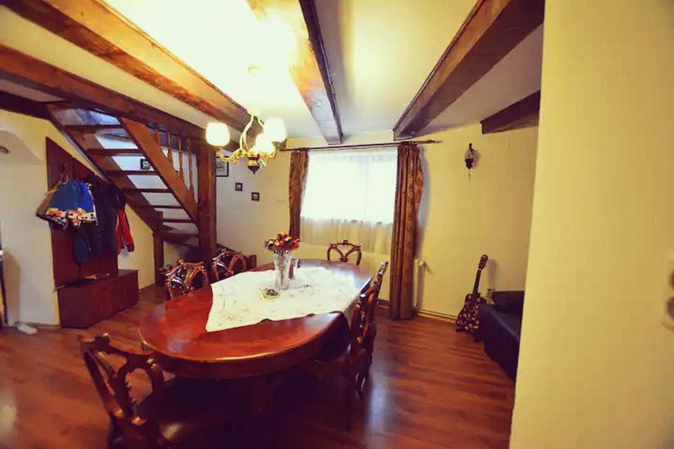 Victoria Gasthaus Rasnov - Charming Vacation House In Rasnov Exterior photo