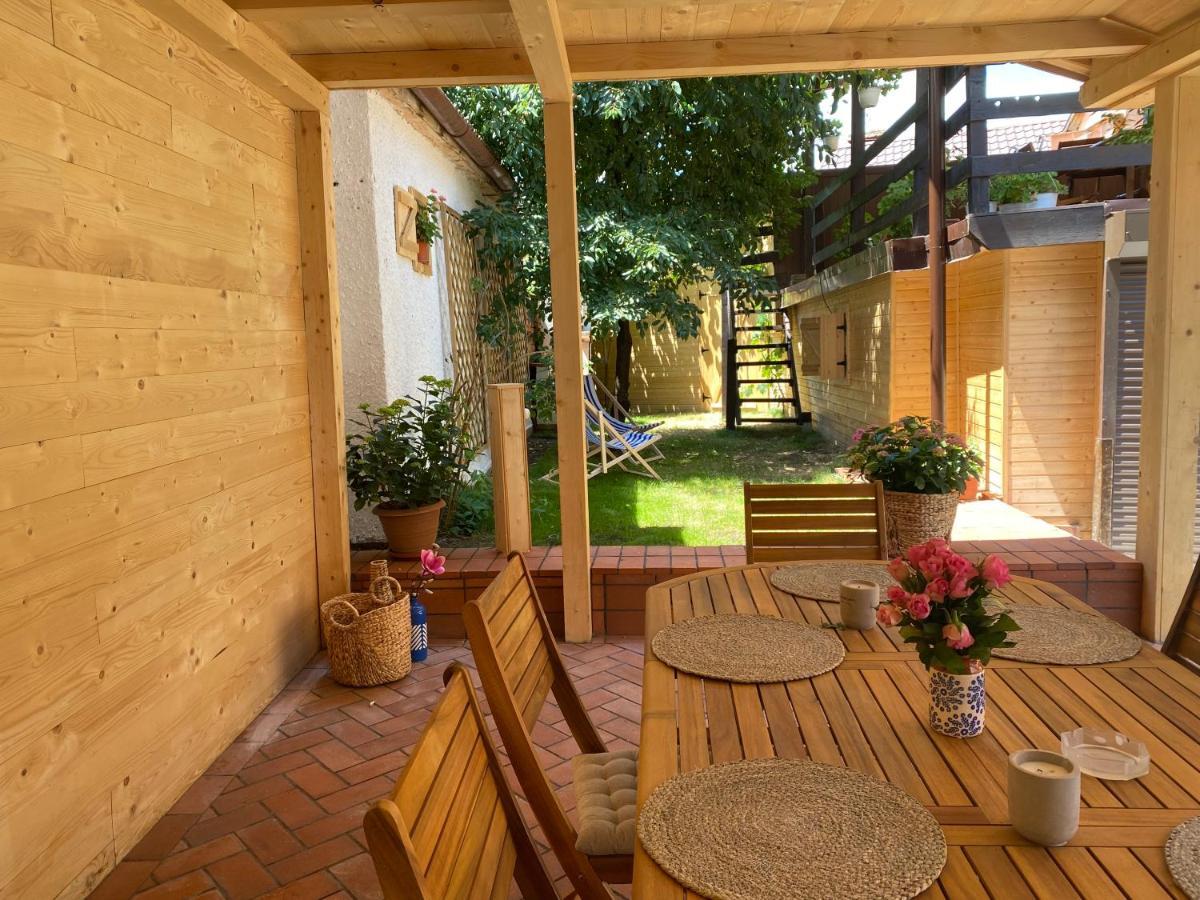Victoria Gasthaus Rasnov - Charming Vacation House In Rasnov Exterior photo