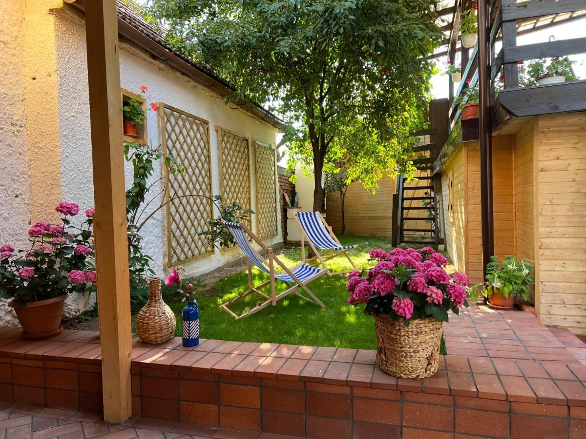 Victoria Gasthaus Rasnov - Charming Vacation House In Rasnov Exterior photo