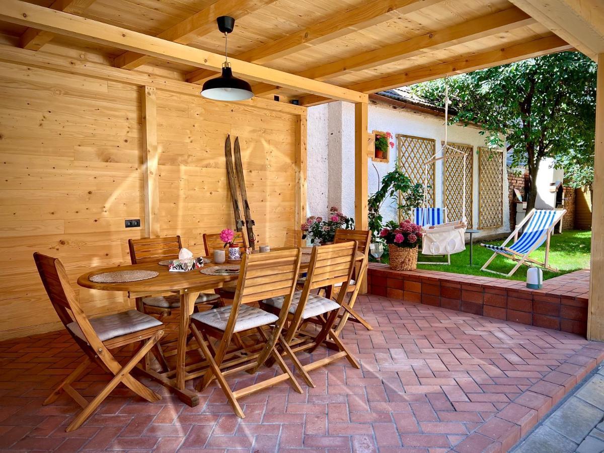 Victoria Gasthaus Rasnov - Charming Vacation House In Rasnov Exterior photo