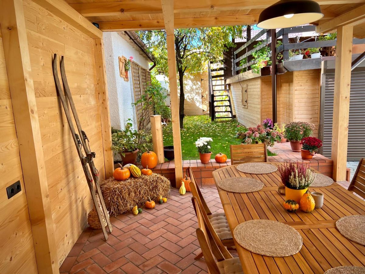 Victoria Gasthaus Rasnov - Charming Vacation House In Rasnov Exterior photo