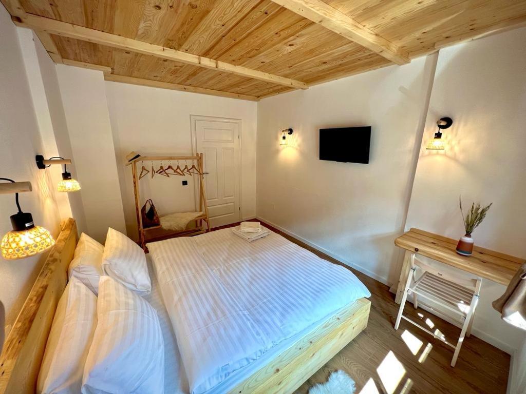 Victoria Gasthaus Rasnov - Charming Vacation House In Rasnov Exterior photo